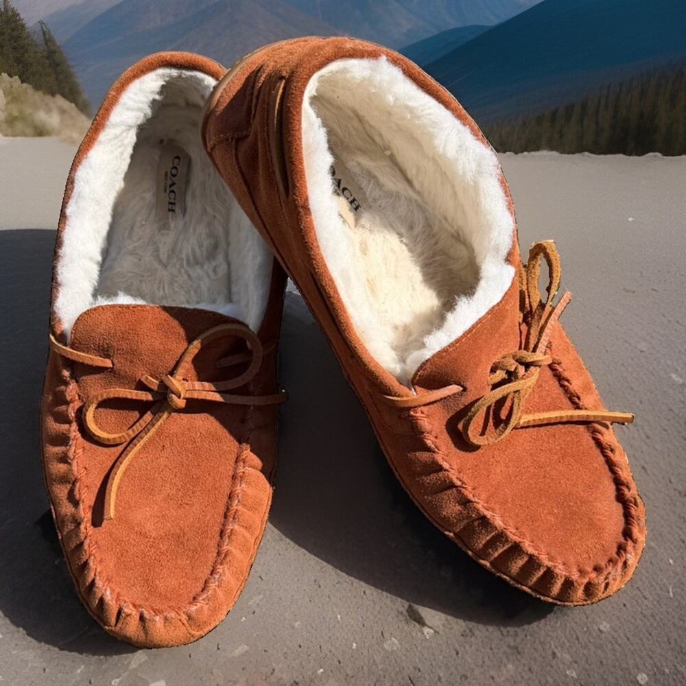 Coach CC743 Men’s Brown Suede Shearling Lined Moccasin Slippers Size 9D (EU 42)